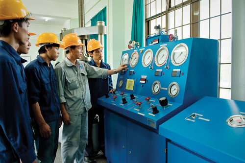 Dịch vụ cung ứng lao động có chuyên môn trình độ cao