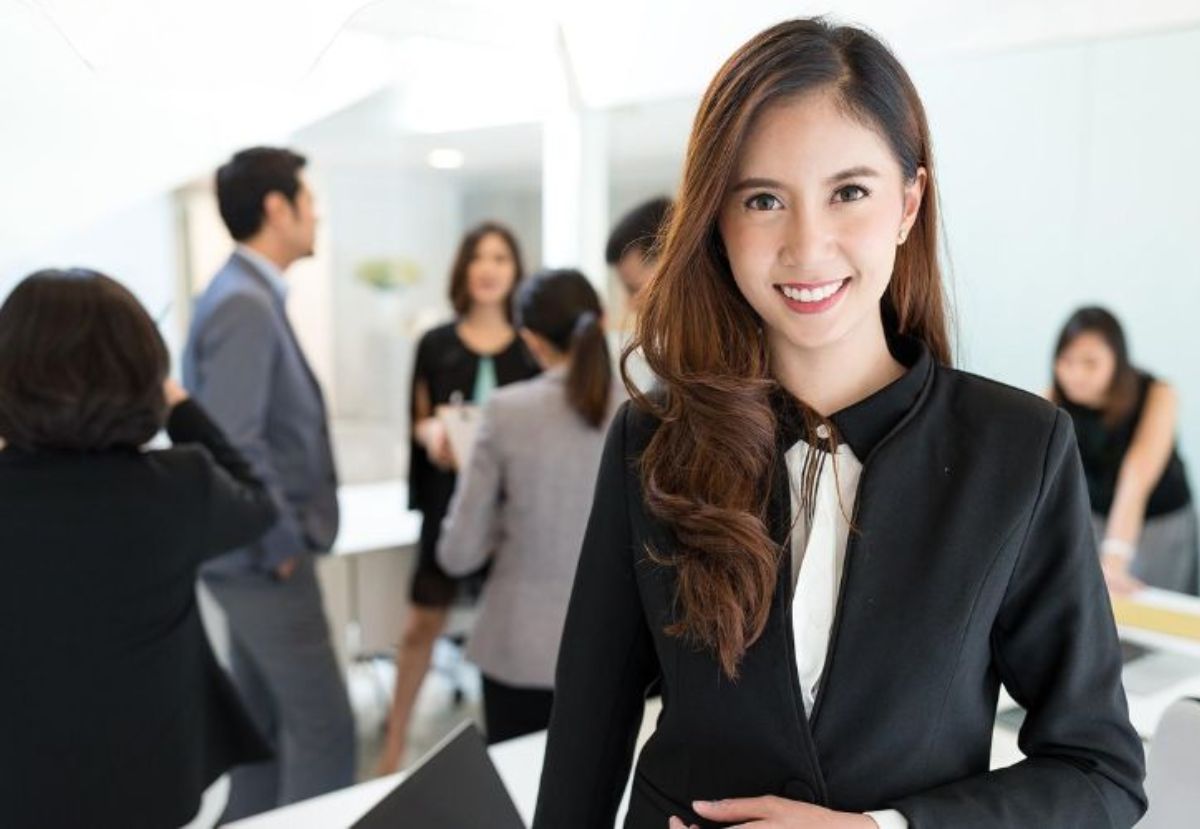 Cung cấp nhân viên có chuyên môn/trình độ: